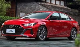 瑞豹最新款爆料车多少钱,售价突破XX万元，性能与颜值并存！